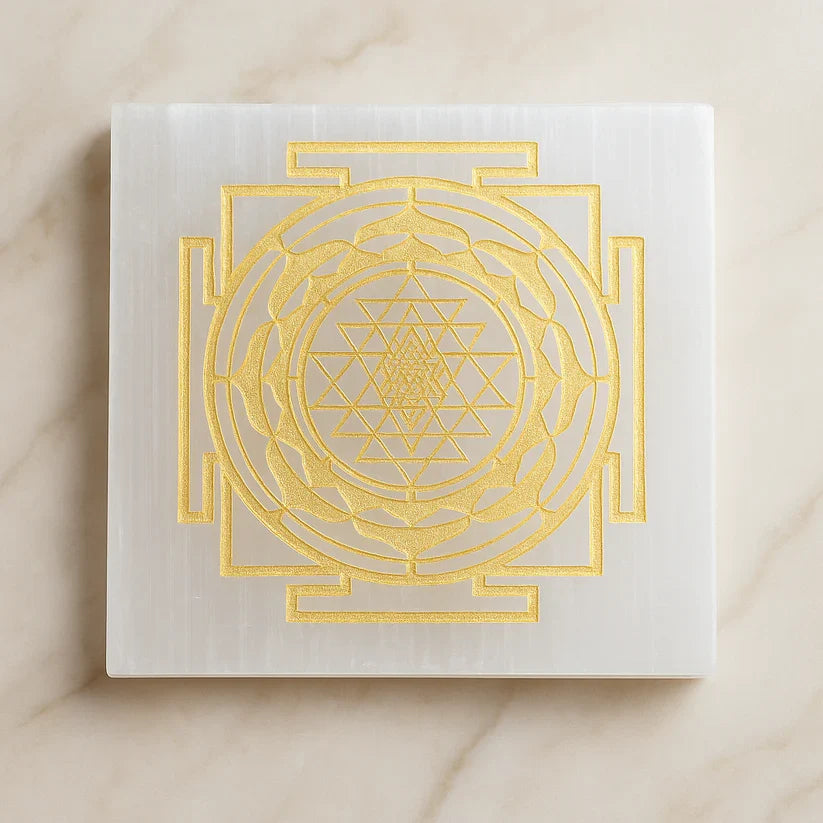 Selenite Crystal Charging Plate ā Recharge Your Crystals with Pure Selenite Energy